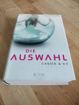 gebrauchtes Buch – Ally Condie – Cassia & Ky - Die Auswahl - Band 1