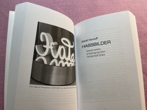 gebrauchtes Buch – Annekathrin Kohout / Wolfgang Ullrich  – Digitale Bildkulturen - Bildproteste, Screenshots, Hassbilder, Netzfeminismus und Selfies