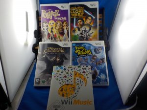 gebrauchtes Spiel – Wii Spielesammlung mit 5 Spielen Wii MUSIC, PIRATES, STAR WARS, RAYMAN RABBIDS