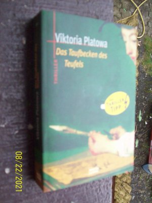 gebrauchtes Buch – Viktoria Platowa – Das Taufbecken des Teufels