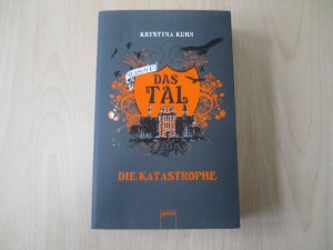 gebrauchtes Buch – Krystyna Kuhn – Das Tal: Die Katastrophe - Season 1 - Band 2