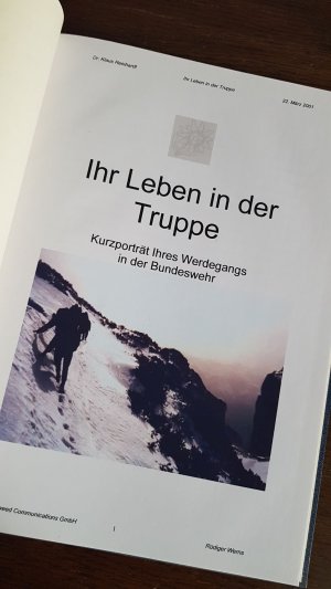 Ihr Leben in der Truppe. Kurzportrait Ihres Werdegangs in der Bundeswehr [Biographie über General Dr. Klaus Reinhardt anlässlich seiner Verabschiedung […]