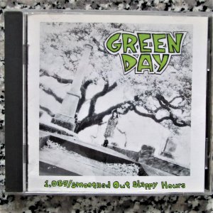 1,039 / Smoothed out slappy hours - Green Day