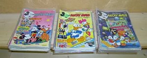 Walt Disneys Micky Maus (Die größte Jugendzeitschrift der Welt). Konvolut / Paket / Sammlung von 47 Heften des Jahrgangs 1988. (ohne Extra / Extras, Poster […]