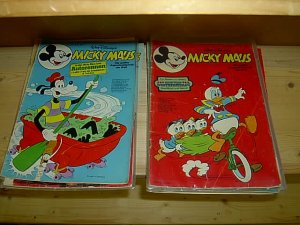 Walt Disneys Micky Maus (Die größte Jugendzeitschrift der Welt). Konvolut / Paket / Sammlung von 24 Heften des Jahrgangs 1977 (ohne Extra / Extras, Poster […]