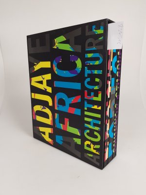 gebrauchtes Buch – Allison, Peter  – Adjaye Africa Architecture: A Photographic Survey of Metropolitan Architecture, Vol. 1-7 in a slipcase (1: Essays, 2: The Maghreb, 3: Desert, 4: The Sahel, 5: Forest, 6: Savanna and Grassland, 7: Mountains and Highveld).