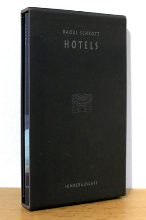 gebrauchtes Buch – Raoul Schrott – Hotels. Sonderausgabe (40/300) mit CD