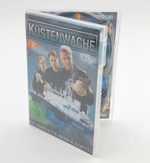 Küstenwache - Die komplette neunte Staffel auf einer Doppel-DVD! (EAN: 4260094642548)