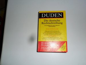 gebrauchtes Buch – Drosdowski, Günther; Köster, Rudolf; Müller, Wolfgang; Scholze-Stubenrecht, Werner – Der Duden in 12 Bänden. Das Standardwerk zur deutschen Sprache / Die deutsche Rechtschreibung. Die neuen Regeln - Die neuen Schreibungen