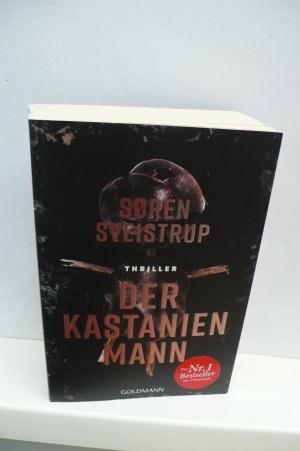 gebrauchtes Buch – Søren Sveistrup – DER KASTANIENMANN