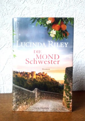 gebrauchtes Buch – Lucinda Riley – Die Mondschwester - Die sieben Schwestern 5