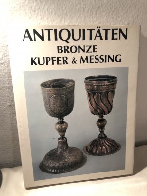 Antiquitäten aus Bronze, Kupfer und Messing. Federzeichnungen von Ivan Kafka; Übersetzung Eva Svorcikova