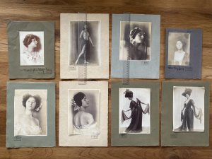 8 x Original Fotos von Mabel Allis May-Yong mit Widmung und Unterschrift.