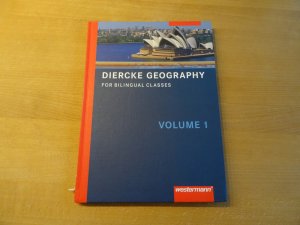 gebrauchtes Buch – Diercke Geography For Bilingual Classes / Diercke Geography For Bilingual Classes - Ausgabe 2006 - Ausgabe 2006 / Textbook Volume 1 (Kl. 7/8)