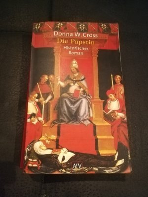 gebrauchtes Buch – Cross, Donna W – Die Päpstin