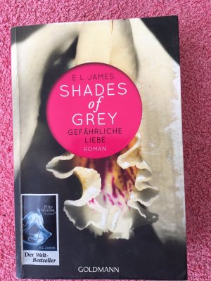 gebrauchtes Buch – James, E L – Fifty Shades of Grey - Gefährliche Liebe - Band 2 - Roman