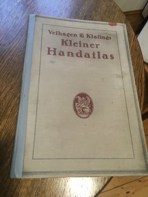 antiquarisches Buch – Velhagen & Klasings Kleiner Handatlas in 108 Kartenseiten.