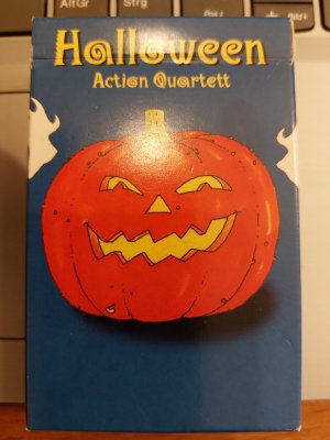 gebrauchtes Spiel – Halloween Action Quartett (Kartenspiel) 2001 Baumhaus Medien AG - ab 6 Jahren - für 2 - 4 Spieler - Spieldauer ca 20 Minuten