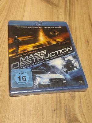 neuer Film – Mass Destruction