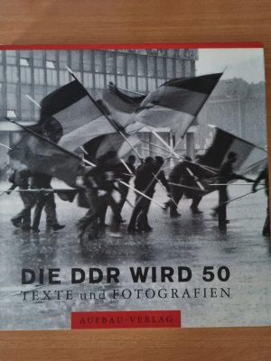 gebrauchtes Buch – Handloik, Volker; Hauswald – Die DDR wird 50