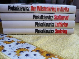 Luftkrieg 1939 -1945, Seekrieg 1939-1945, Stalingrad: Anatomie einer Schlacht, Der Wüstenkrieg in Afrika 1940-1943, 4 Bde.