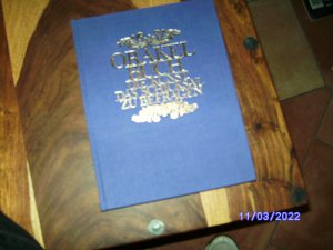 Rolf Jeromin ORAKELBUCH - DIE KUNST DAS SCHICKSAL ZU BEFRAGEN - erschien im Praesentverlag Heinz Peter - 1981 - Topzustand - gebundene Ausgabe - 1.Auflage - die ABBILDUNGEN wurden historischen Werken aus der Sammlung des Autors entnommen - zum Inhalt: Kapitel 1 WIE MAN DAS SCHICKSAL BEFRAGT ?  //   Kapitel 2 VON ALTEN UND NEUEN ORAKELN  //  Kapitel 3 ALLERLEI ZAUBEREI UND HEXENKUNST - mit vielen Unterkapiteln