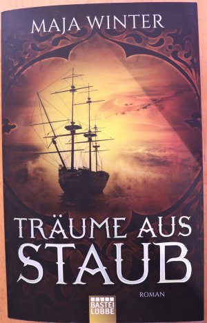 gebrauchtes Buch – Maja Winter – Träume aus Staub (Sternenbrunnen 2. Teil) NEU