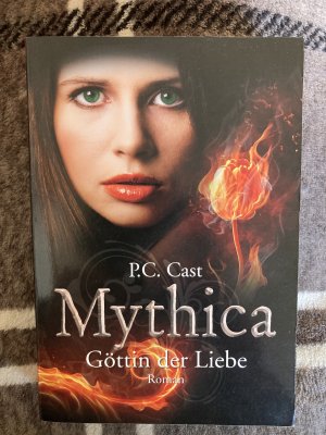 gebrauchtes Buch – P.C. Cast – Mythica - Göttin der Liebe