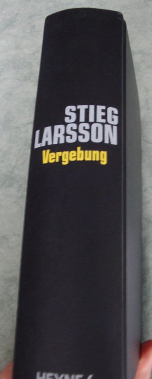 gebrauchtes Buch – Stieg Larsson – Vergebung