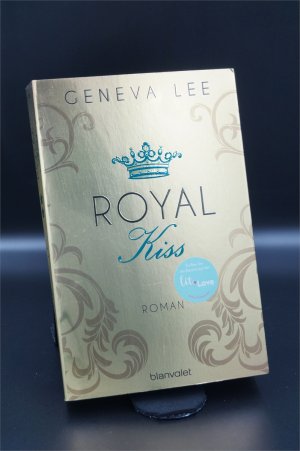 gebrauchtes Buch – Geneva Lee – Royal Kiss + :::Geschenk:::