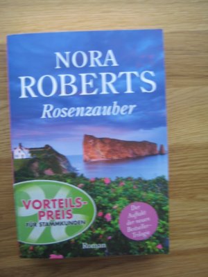 gebrauchtes Buch – Nora Roberts – Rosenzauber