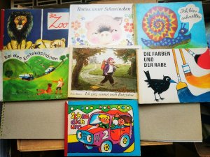 Konvolut Sammlung 80 Hartpappe DDR Pappbilderbuch Papp Kinderbuch: Wenn ich nur will / Fridolin und der kleine Spatz / Das Osternest / Die Farben und […]