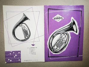 DDR Prospekt Werbung Metallblasinstrumente Trompete Flügelhorn Althorn Tenorhorn Bariton Tuba Weltklang VEB Blechblas- und Signal- Instrumentenfabrik […]