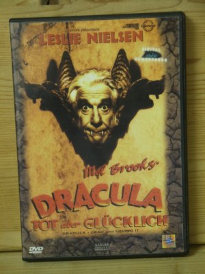 "Dracula - Tot aber glücklich"