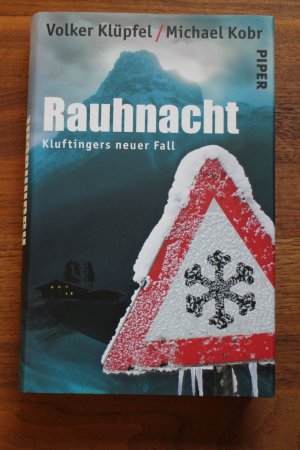 gebrauchtes Buch – Klüpfel, Volker; Kobr, Michael – Rauhnacht - Kluftingers neuer Fall