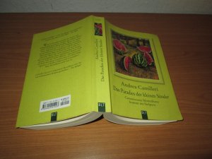 gebrauchtes Buch – Andrea Camilleri – Das Paradies der kleinen Sünder - Commissario Montalbano kommt ins Stolpern. Montalbano-Erzählband 1