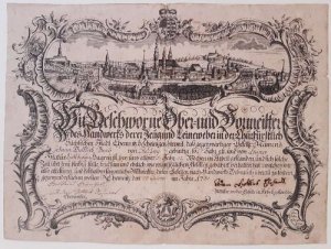 Chemnitz - Gesamtansicht (ca. 8 x 31 cm) auf einem gefalteten Gesellenbrief der "Zeug und Leineweber in der Churfürstlich Sächsischen Stadt Chemnitz" […]