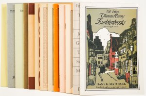 Konvolut von 13 Thomas Mann Katalogen des Antiquariats Matussek]. -