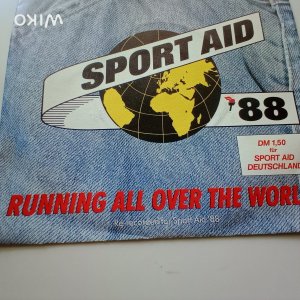 gebrauchter Tonträger – Status Quo – Running all over the World / Magic ( für Sport Aid ´88)