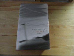 gebrauchtes Buch – Walter Kempowski – Heile Welt : Roman.