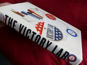 gebrauchtes Buch – Sasha Issenberg – The Victory Lab : The Secret Science of Winning Campaigns