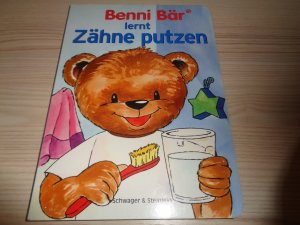 Benni Bär lernt Zähne putzen