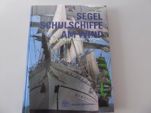 Segelschulschiffe am Wind - Jugend unter Segeln