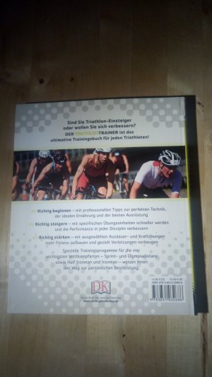 gebrauchtes Buch – James Beckinsale – Der Triathlon-Trainer - Trainieren wie die Profis: Ausdauer, Kraft und Fitness