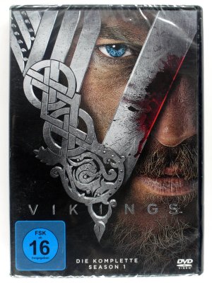 neuer Film – Vikings - Season 1 - Wikinger, Raubzug, Verrat, Intrigen - Travis Fimmel, Katheryn Winnick neuer Film – Vikings - Season 1 - Wikinger, Raubzug, Verrat, Intrigen - Travis Fimmel, Katheryn Winnick