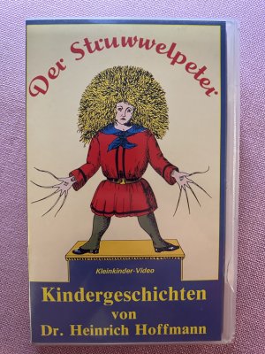 Der Struwwelpeter - Kindergeschichten von Dr. Heinirch Hoffmann - Pit und Peter gucken in die Erde, Uwe rolltert ins Glück