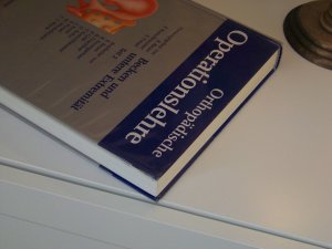 gebrauchtes Buch – Bauer, Rudolf; Kerschbaumer – Orthopädische Operationslehre Becken und untere Extremität Teil 2 TOP!!!