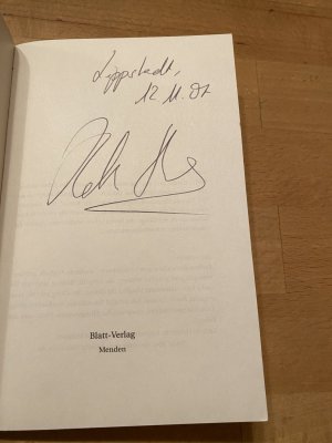 gebrauchtes Buch – Kathrin Heinrichs – Nelly und das Leben geht weiter - Neue süß-saure Geschichten.  *** originalsigniert ***  *** Erstauflage ***