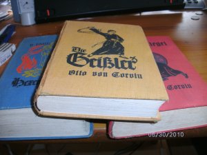 3 Bücher: Hexenprozesse,.Pfaffenspiegel,-Die Geißler