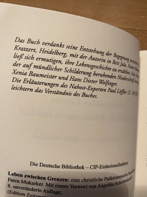 gebrauchtes Buch – Faten Mukarker – Leben zwischen Grenzen.  *** m. Originalwidmung/ - signatur ***